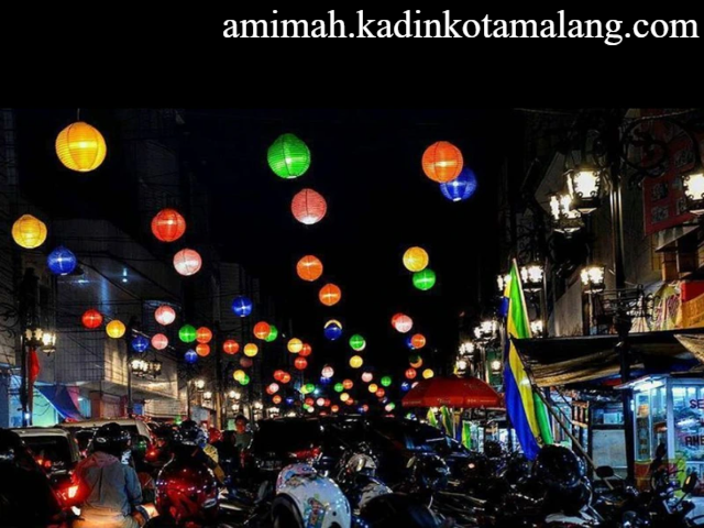 Wisata Kuliner Malam Bandung: Cikapundung Barat